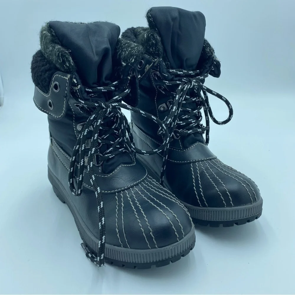 London Fog Woman’s Winter Rain Boots‎ Black with White Stitching Size 6